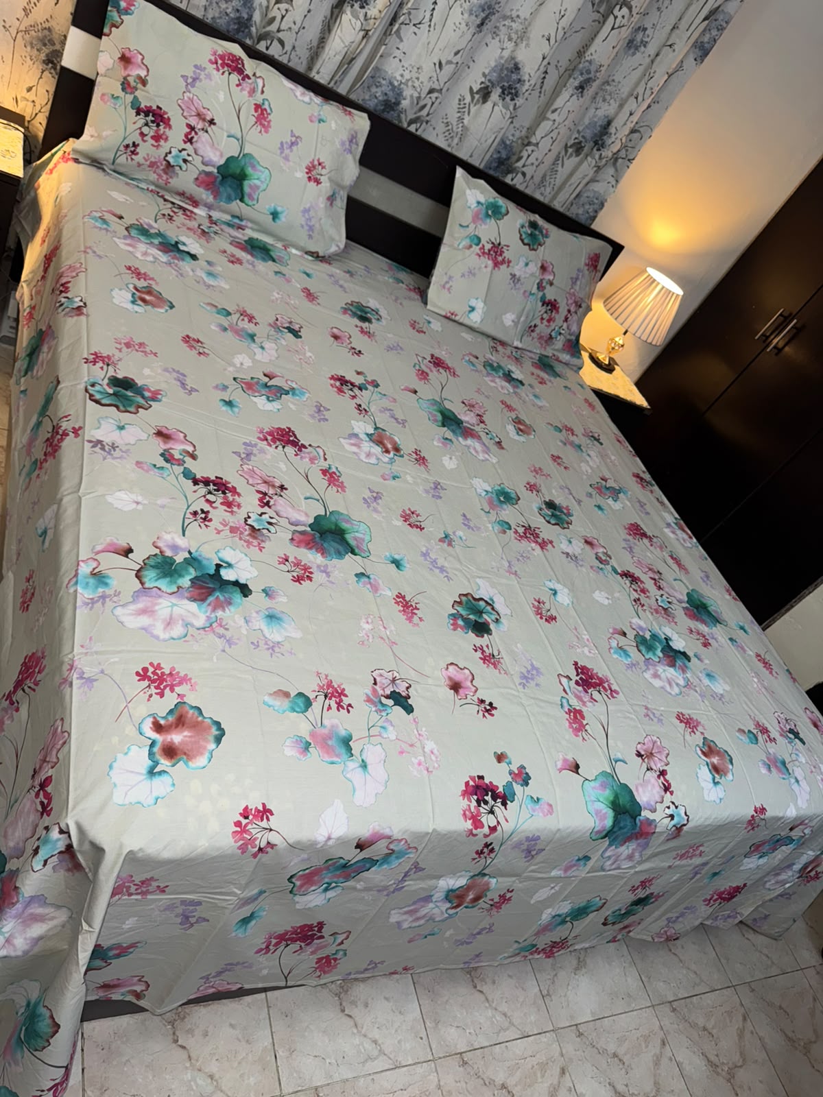 Colorful Floral & Leaf Print Cotton Bed Sheet